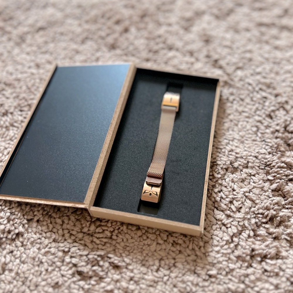 Gold Mesh Fitbit Bracelet by Swees - Picture 2 of 3